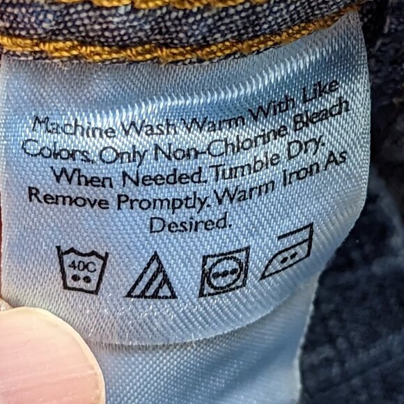 EDDIE BAUER Classic Four Pocket Mid Length Jean Jacket Medium Wash Size Small - Picture 12 of 13